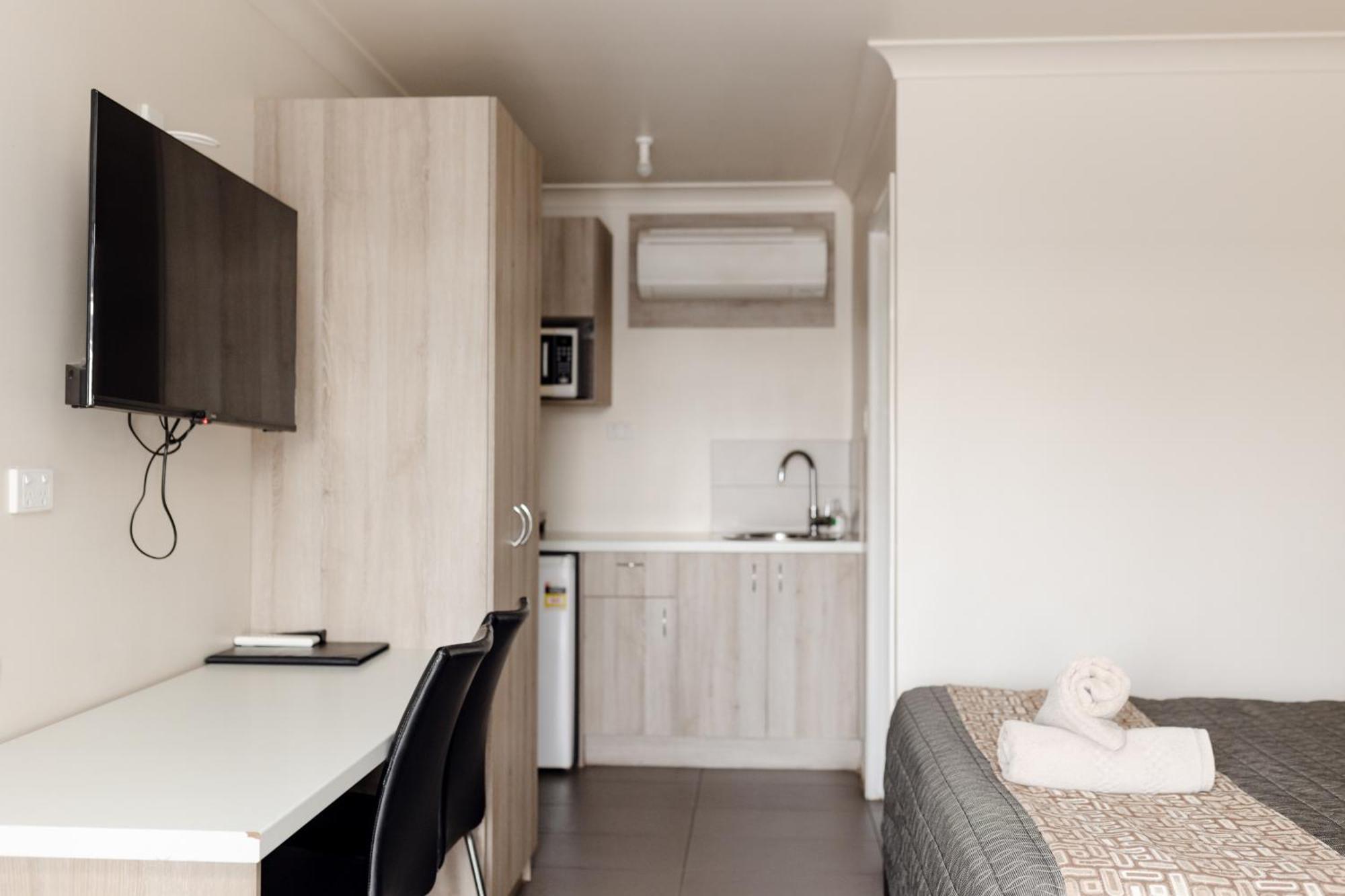Starline Motor Inn Miles Zewnętrze zdjęcie