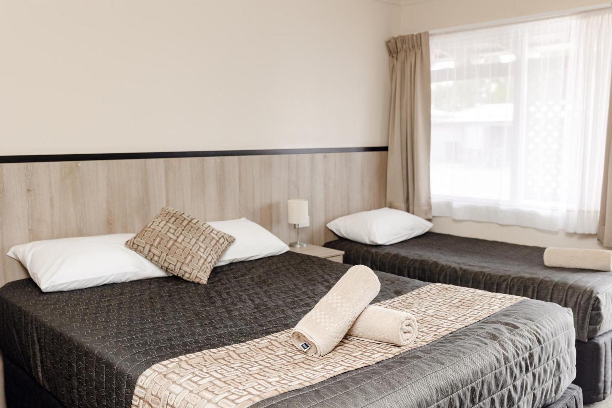 Starline Motor Inn Miles Zewnętrze zdjęcie